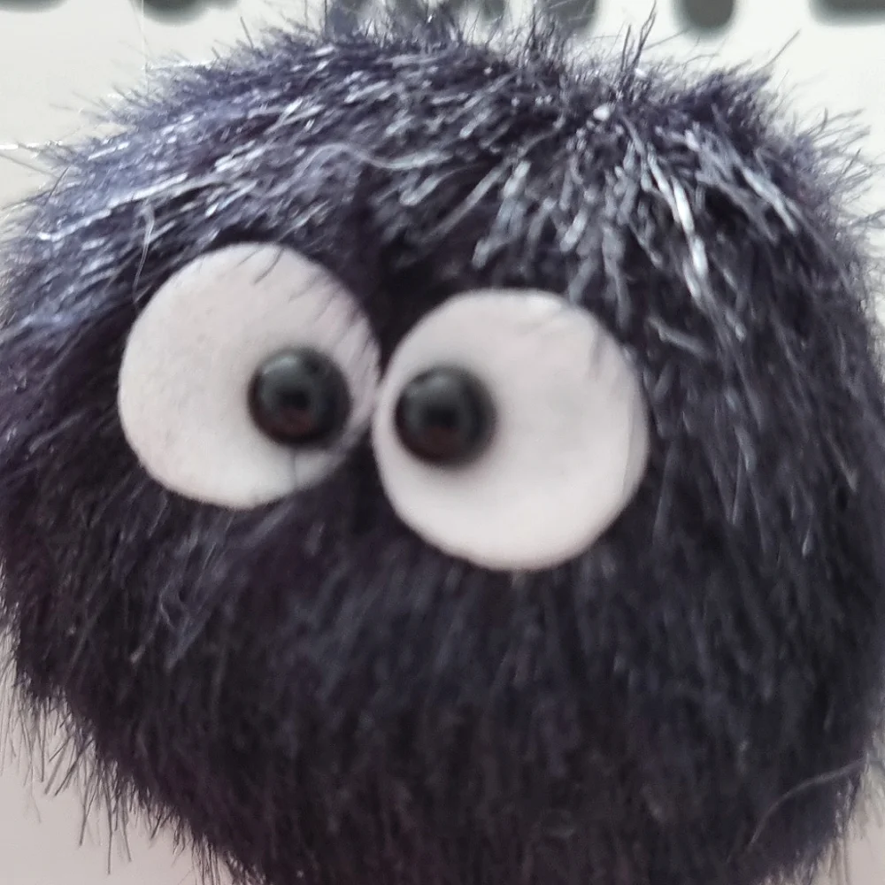 Studio Ghibli Spirited Away Soot Sprite Pin - Picture 3 of 3